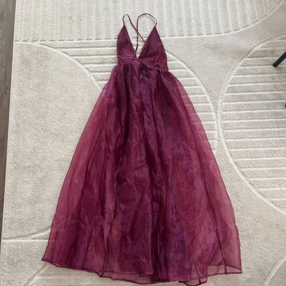 NWT Miss Avenue Burgundy Tulle Maxi Dress, in size Small - Picture 7 of 7